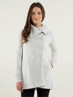 Lululemon Gratitude Wrap Heathered White